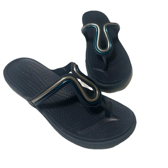CROCS Sanrah  Women's 8  Gray Navy Blue Silver Metal Block Slide Sandal - Picture 2 of 12